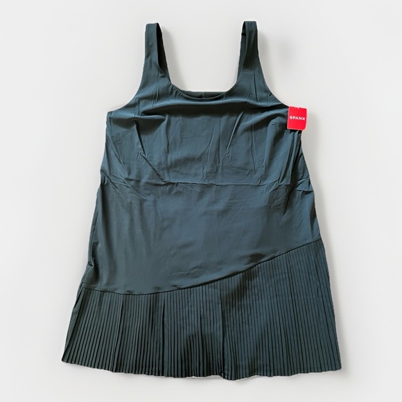 Spanx Get Moving Yes Pleats‎ Sleeveless Athletic Dress Size XL Pine Stone NWT - Picture 1 of 7